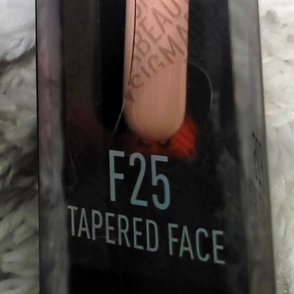 NWT Sigma F25 Tapered Face Copper Brush
